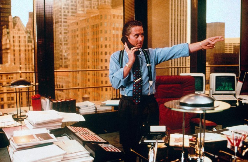 Gordon Gekko, interpretado pelo Michael Dougrlas no filme Wall Street 